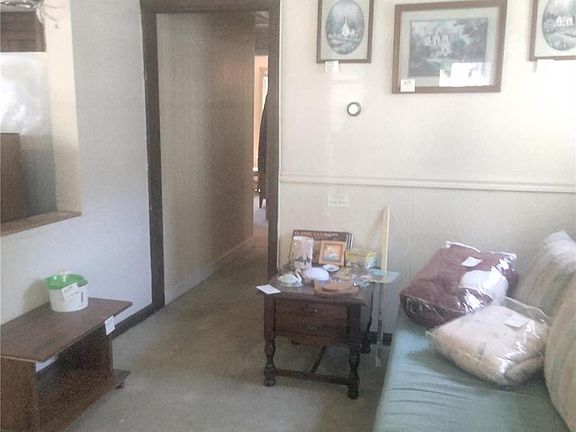 3rd image of 2210 Huntington Ave