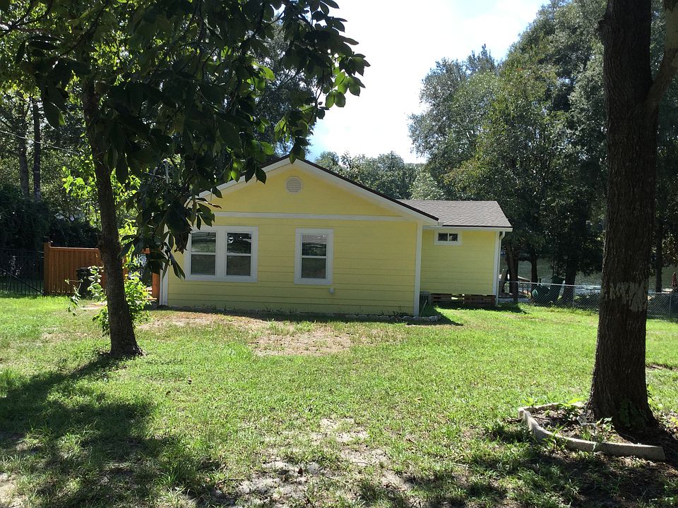 1st image of 210 Jessie Lee Ct