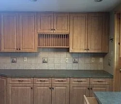 27 ceder st 2950 3