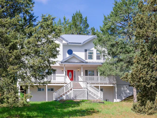 6620 Scottsbluff Rd, Klamath Falls, OR 97601