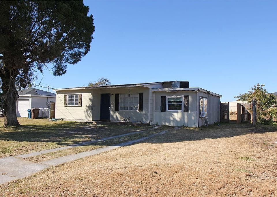 1st image of 141 NW 10TH DRIVE