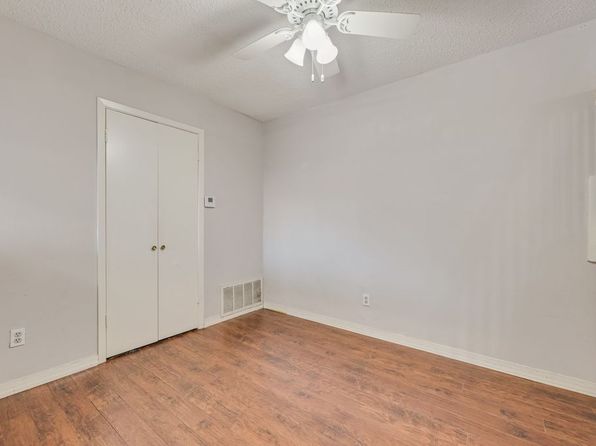 333 Melrose Dr APT 3B