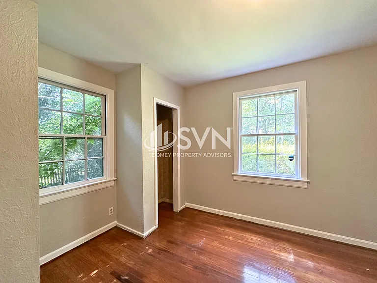 4823 Auburn Dr S — Photo 25