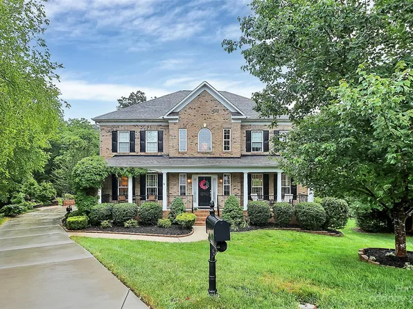 569 Keystone Ct NW, Concord, NC 28027