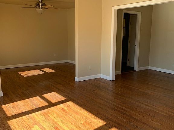 3rd image of 2209 Andover Ct