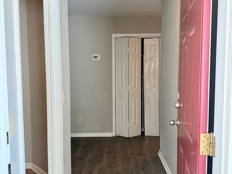 1st image of 113 W Victoria Ct APT F