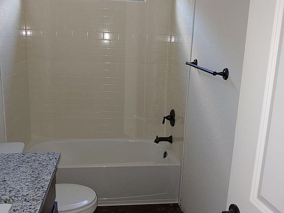 3rd image of 10339 Lynwood Br #102