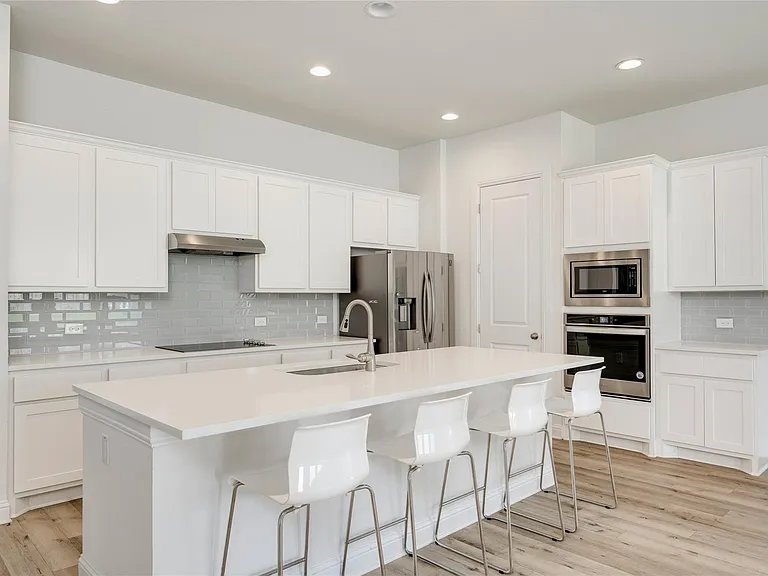 9813 Evening Canopy Dr — Photo 5