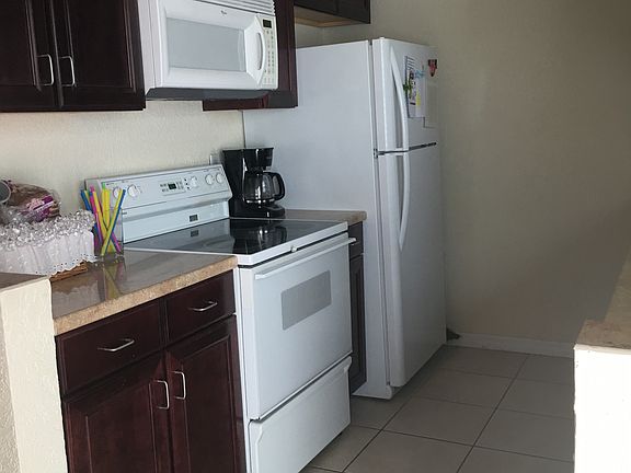 2nd image of 240 Skiff Pt APT 1