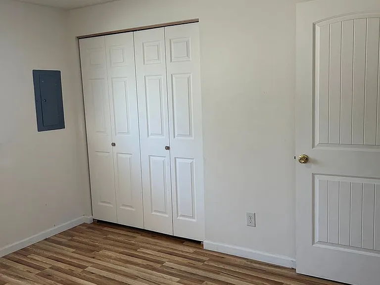 1415 W Yakima Ave — Photo 3