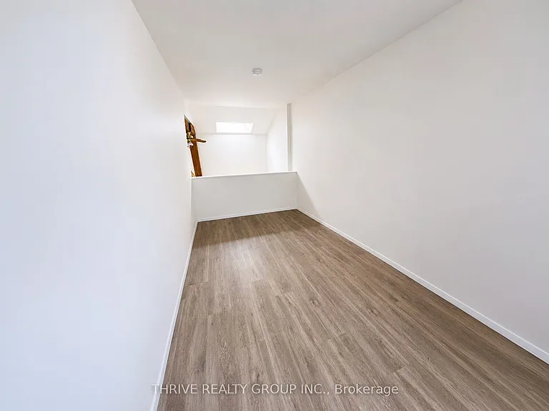 87 Frank St #301 — Photo 5