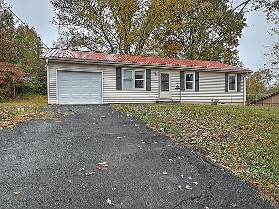 2nd image of 1009 Idlewylde Cir