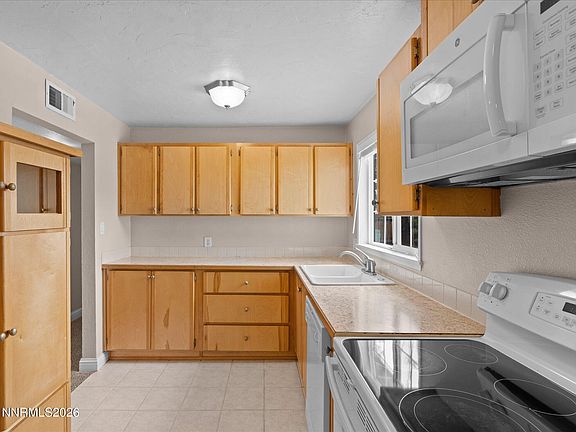 5th image of 1675 Harvard Way