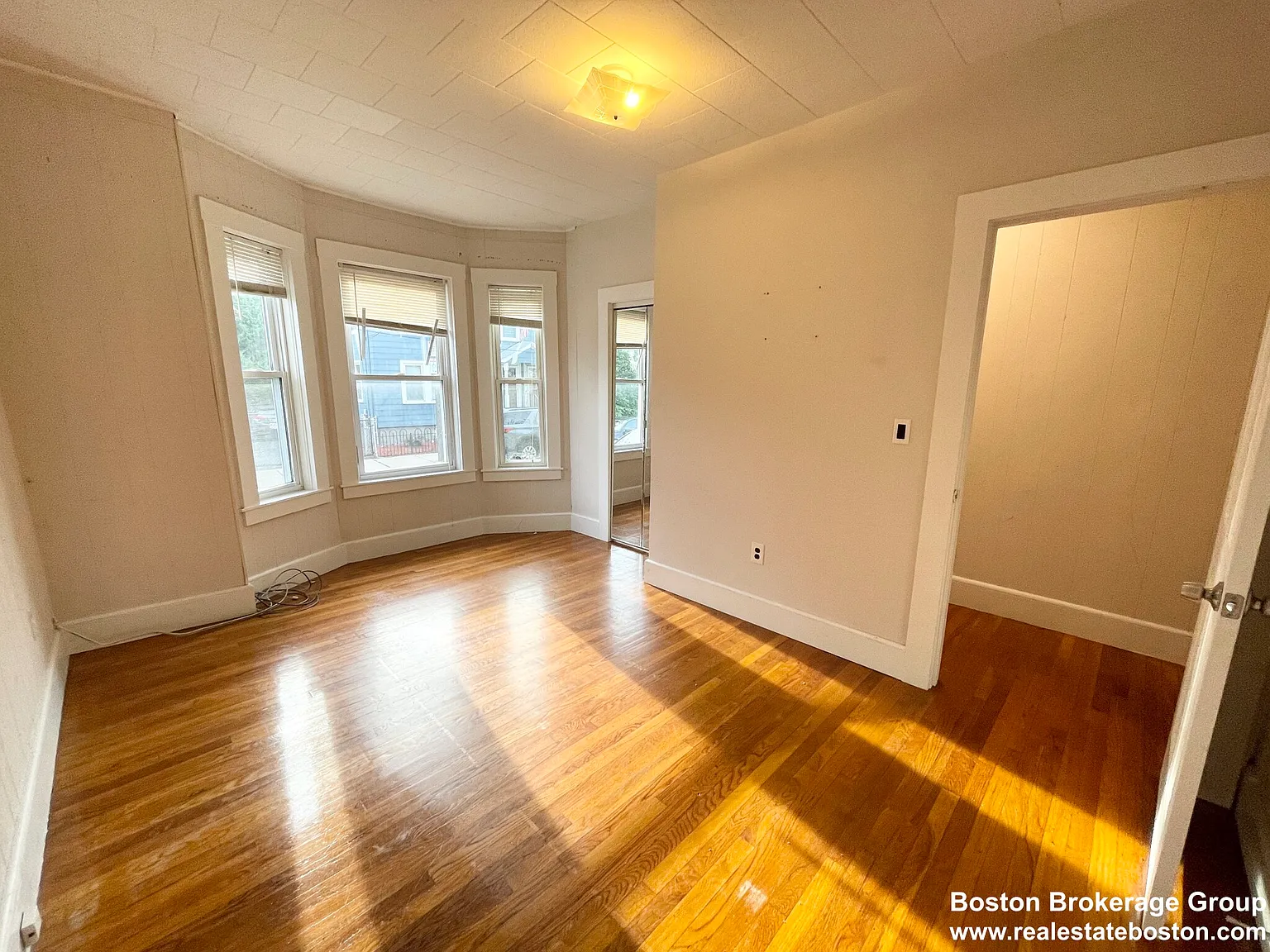 122 Buttonwood St — Photo 3