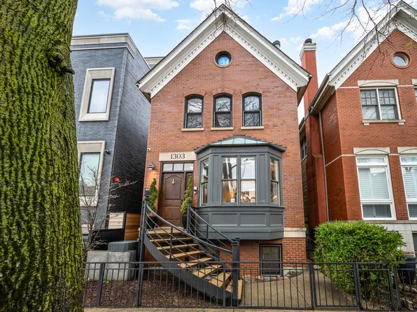 1303 W Schubert Ave, Chicago, IL 60614
