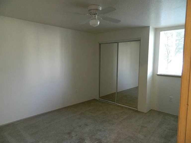 Springwater Trail Apartments — Photo 13