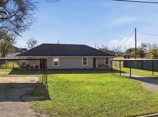 404-A/B Bryan St, Glen Rose, TX 76043