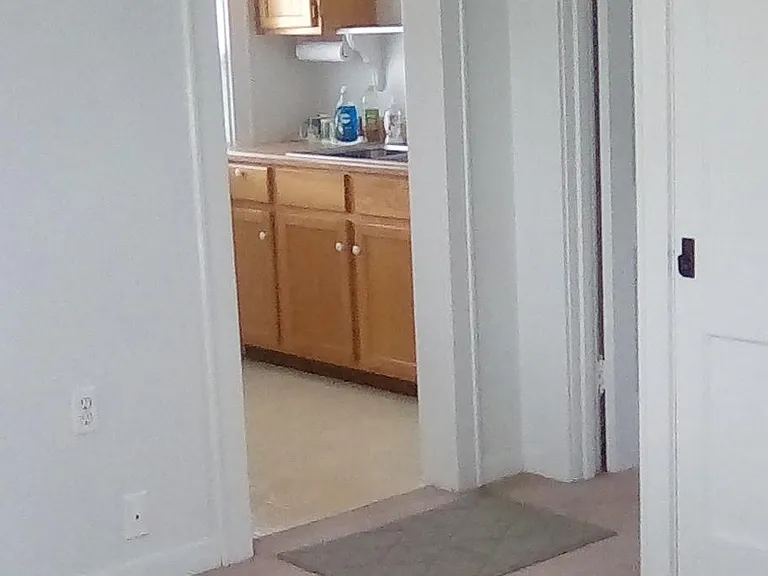 1118 E Samuel Ave #2 — Photo 9