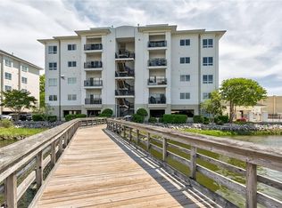 1292 Laskin Rd APT 203, Virginia Beach, VA 23451