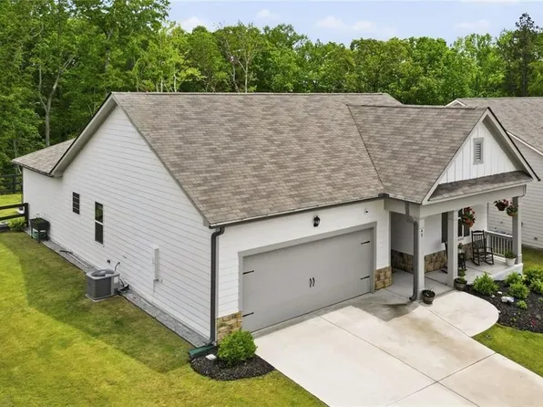 49 Majestic Oak Cir, Dallas, GA 30132