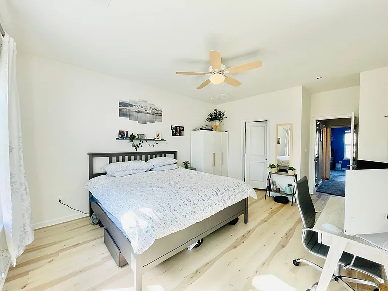 127 Streamview Dr — Photo 5