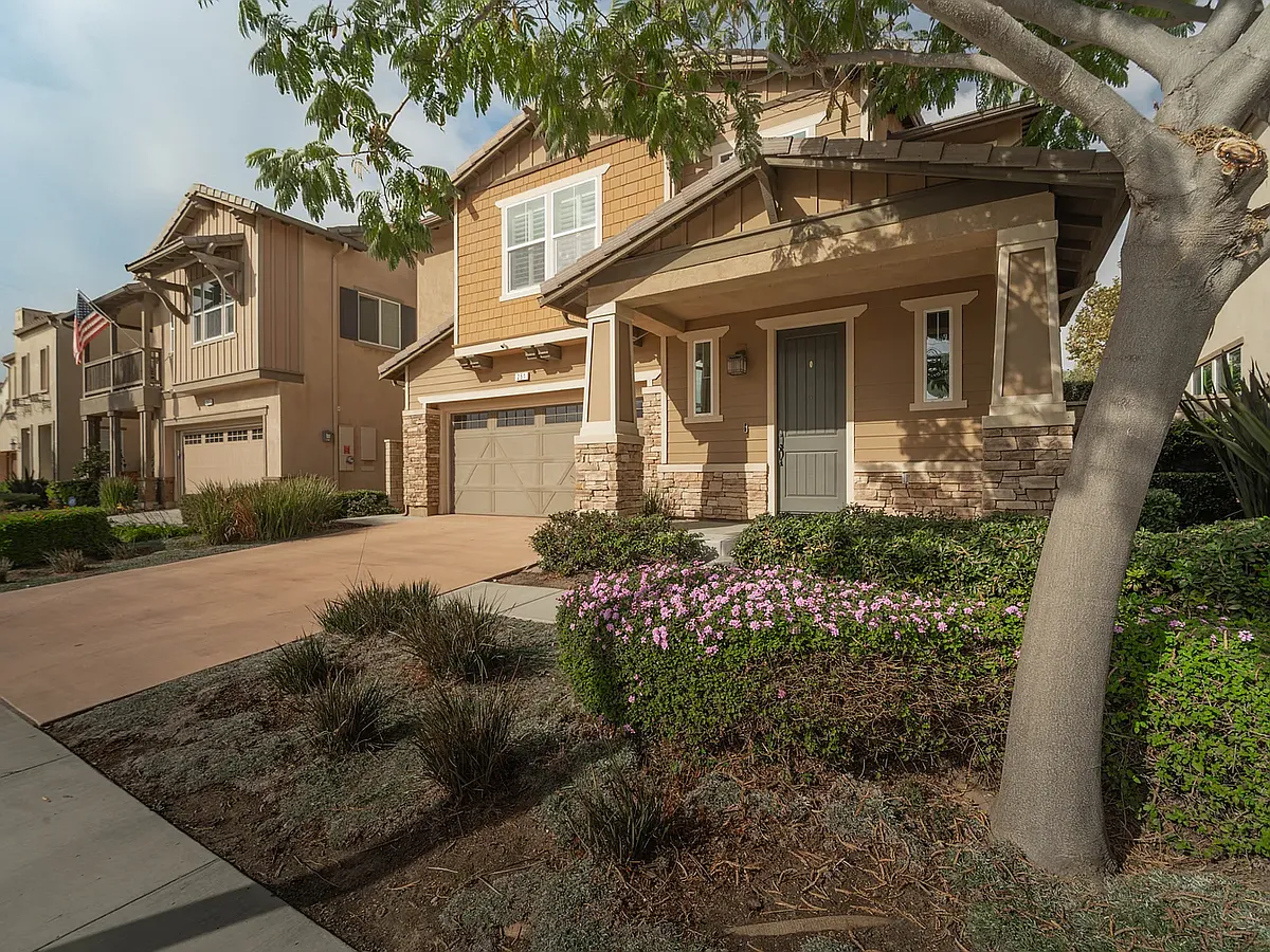 Building Photo - 251 Santa Susana Rd