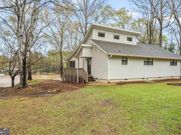209 Commodore Dr, Milledgeville, GA 31061
