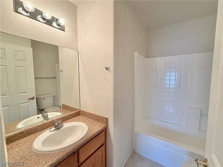 89 Dow Jones St #3 — Photo 20