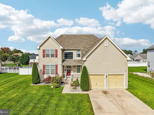 30 Granite Ln, Carneys Pt, NJ 08069
