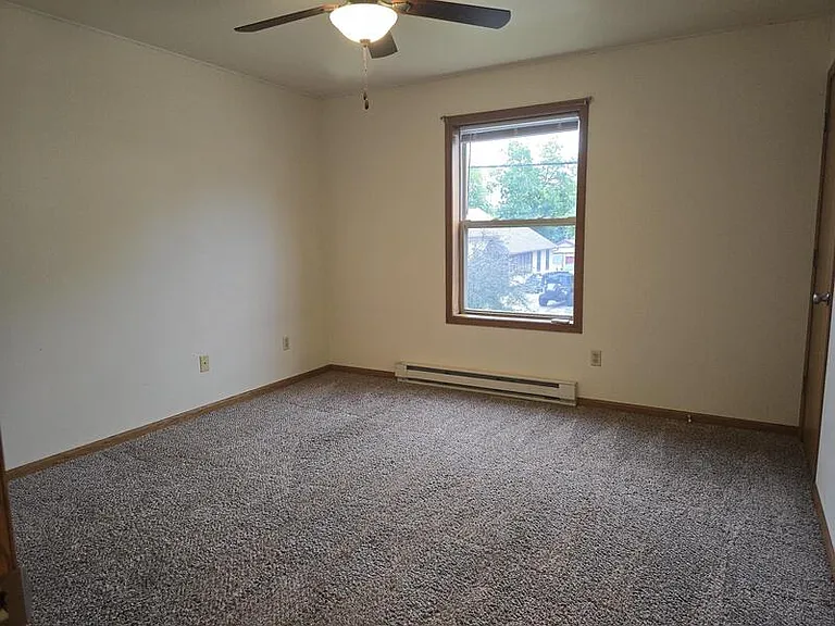 808-810 Harney Ave #810 — Photo 18