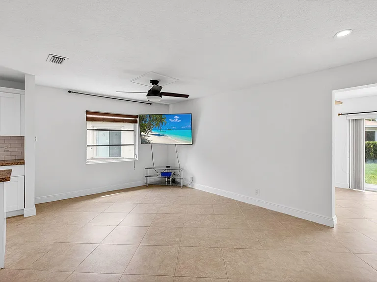 6038 Lasalle Rd — Photo 24
