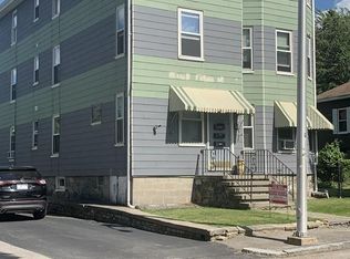 31 Standish St, Worcester, MA 01604