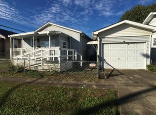 159 8th St, Dunbar, WV 25064