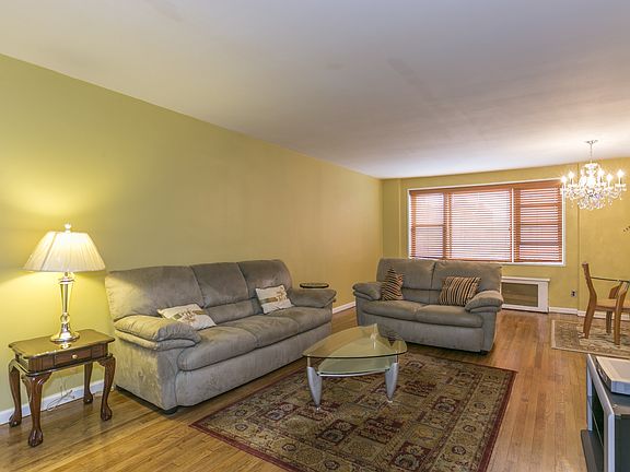 4th image of 1 Birchwood Ct APT 3C