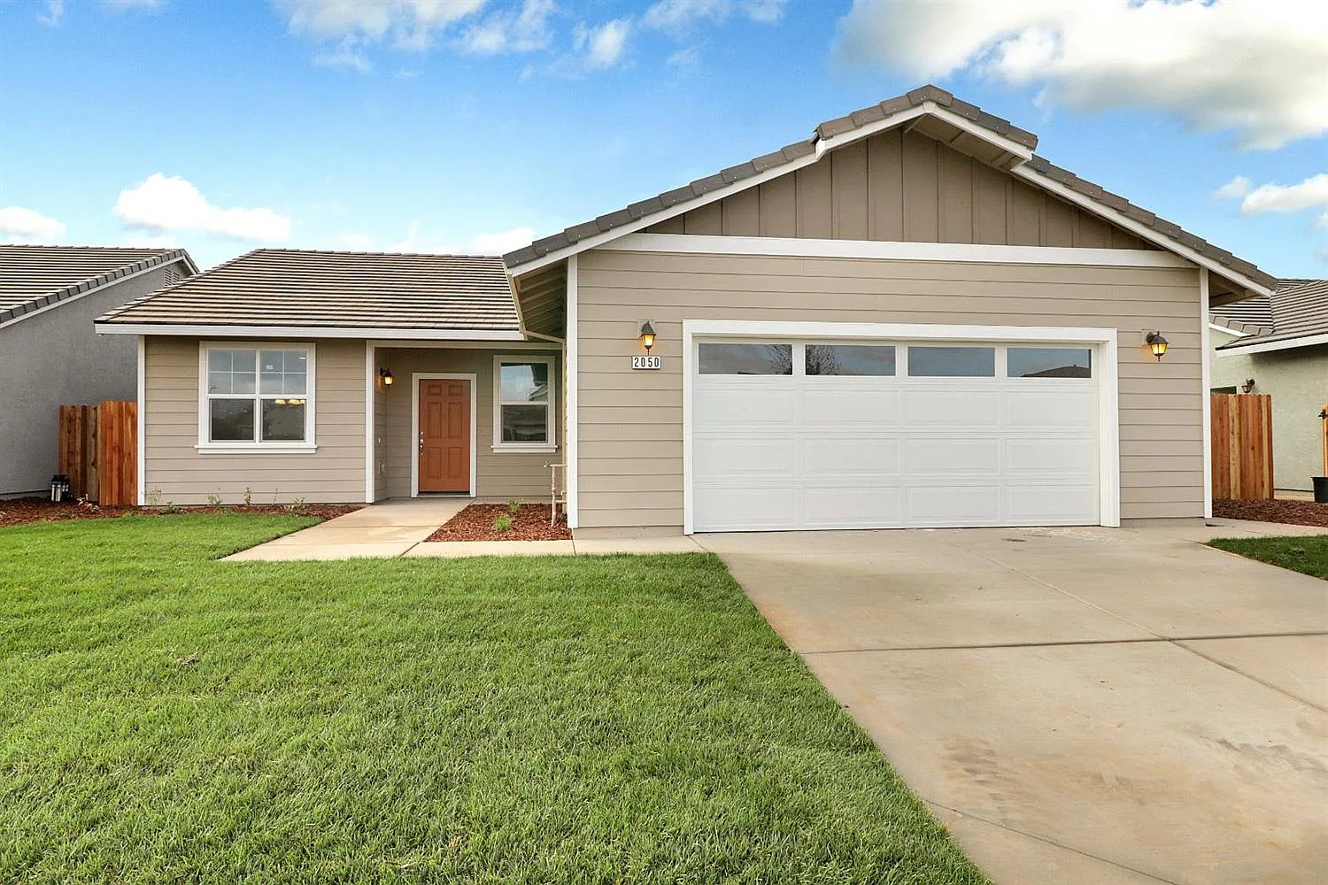 2050 River Rock Dr photo 1