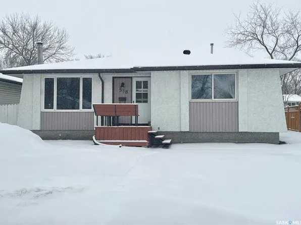 518 UPLAND DRIVE, Regina, SK S4R 6E3