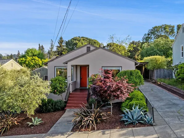 884 6th Street, Petaluma, CA 94952
