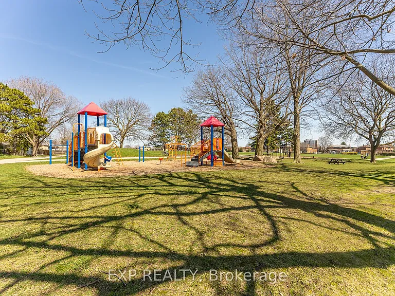 3270 Klaiman Dr — Photo 46
