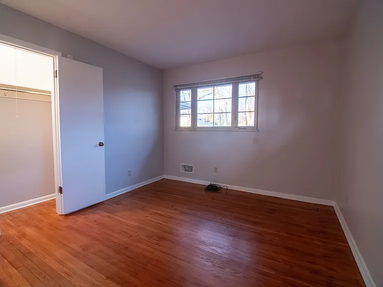 2861 Wellesley Dr — Photo 21