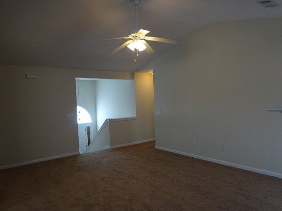 5th image of 2902 Dotti Dr