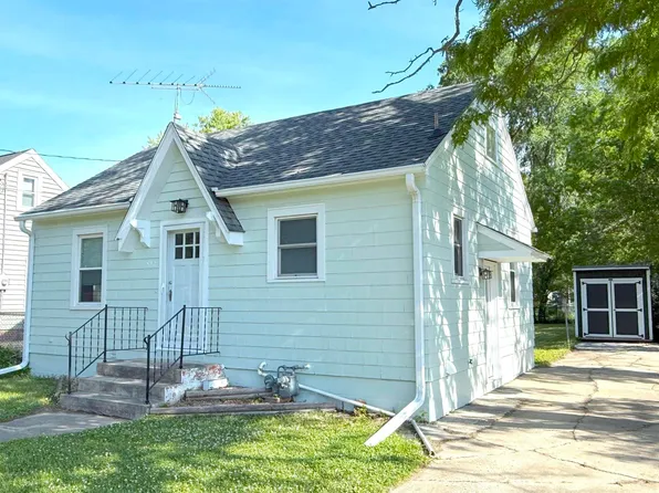 912 15th St NE, Mason City, IA 50401