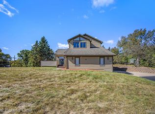 1083 N Livernois Rd, Rochester Hills, MI 48306