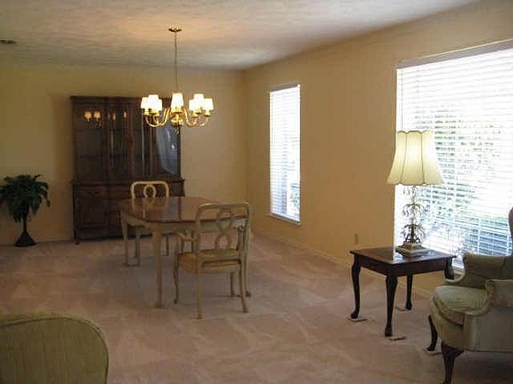 3rd image of 225 Alta Vista Dr
