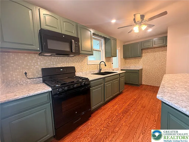 628 Hanover Ave #2 — Photo 6