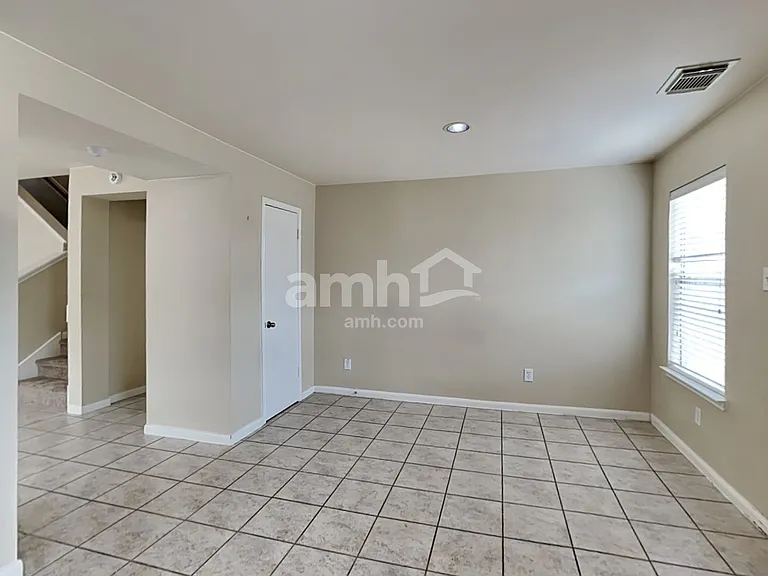 29435 Legends Glen Dr — Photo 7