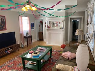 121 Calhoun St APT B, Charleston, SC 29401