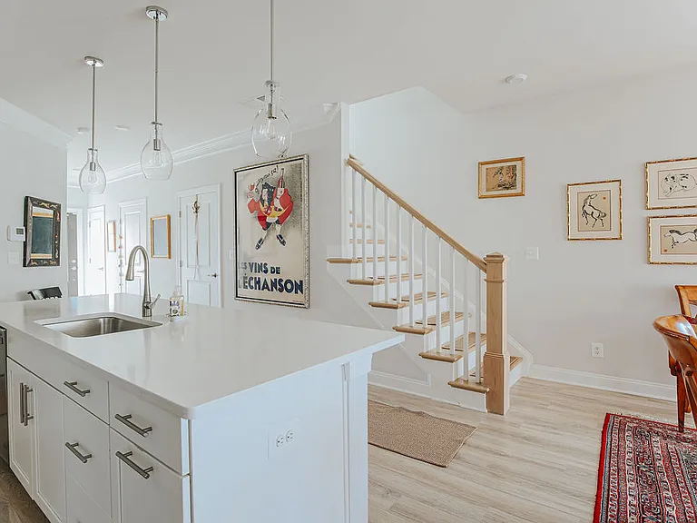505 Crimson St — Photo 9