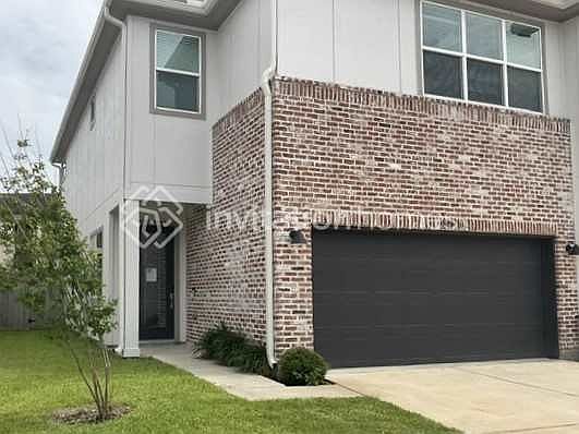 1st image of 10518 Executive Lake Dr