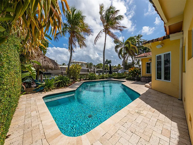 330 Royal Plaza Dr — Photo 39