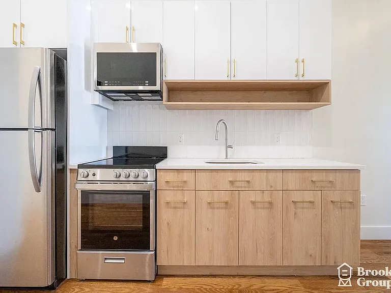 42 Driggs Ave #1R — Photo 3